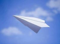 纸飞机怎么折飞得远简单-纸飞机怎么折飞得远简单的做法