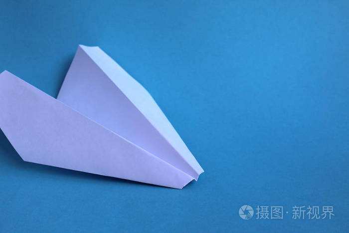 [一个蓝色纸飞机的软件]一个蓝色的纸飞机是什么app