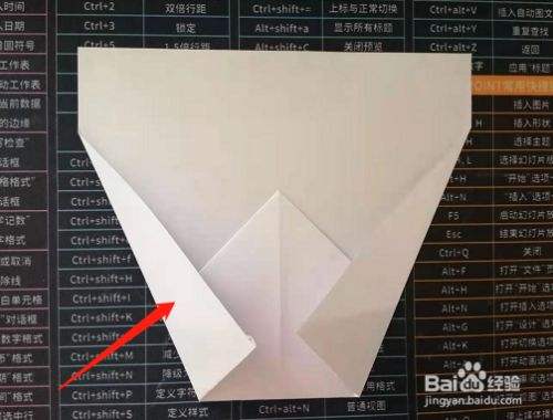 [回旋纸飞机的折法]回旋纸飞机的折法简单