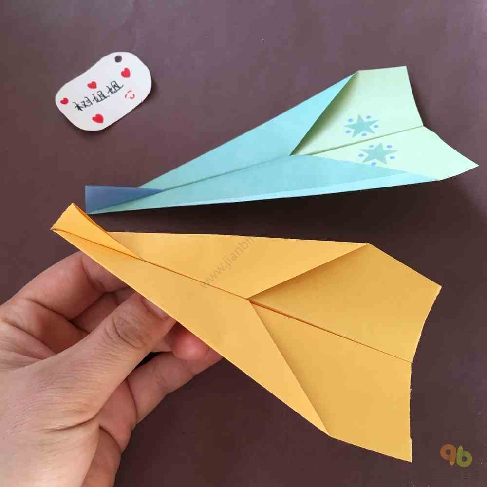 [纸飞机的折法教程]纸飞机的折法教程吗