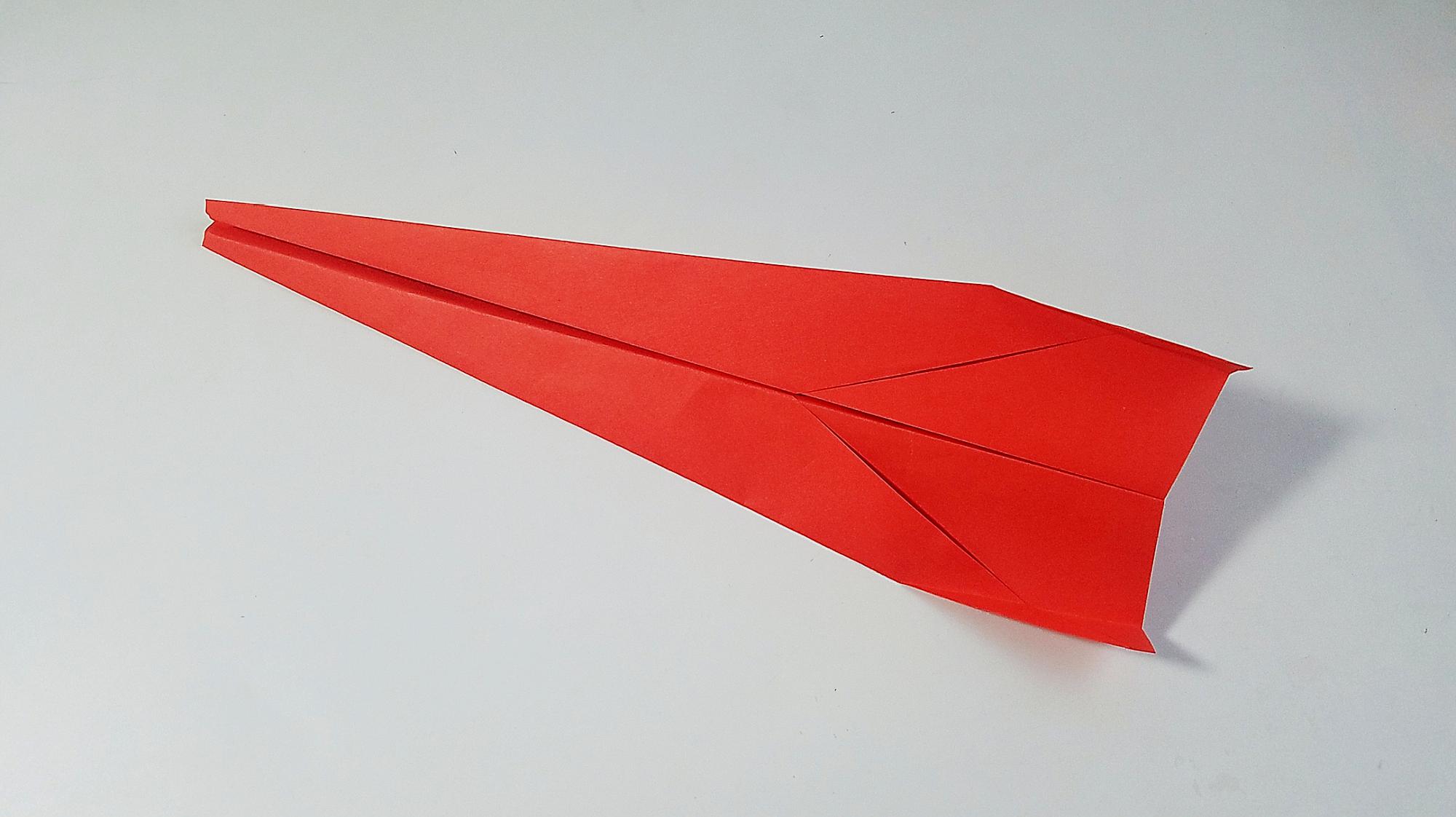 [纸飞机怎么折飞得远飞得久]滑翔纸飞机怎么折飞得远飞得久