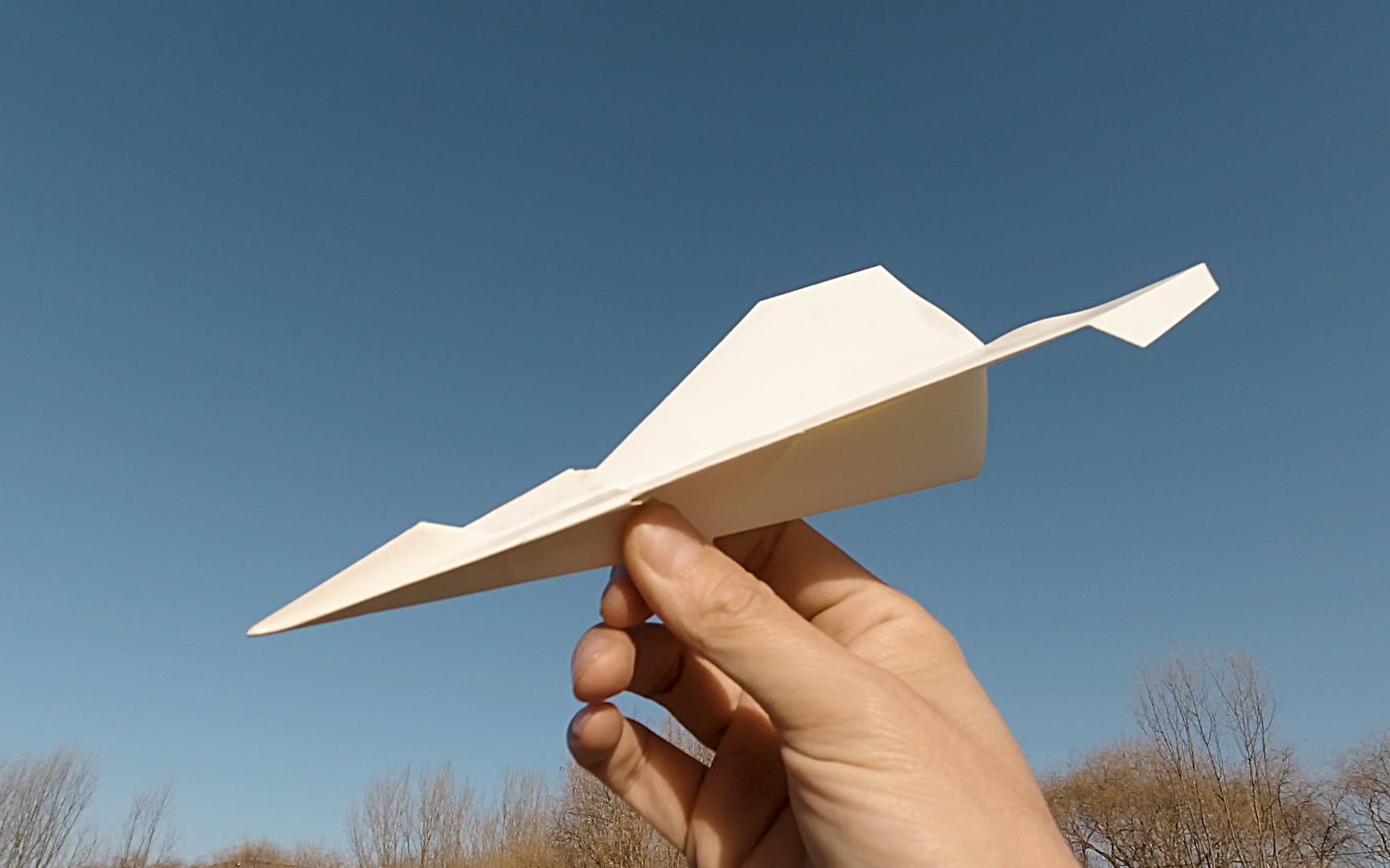纸飞机怎么折飞得远、纸飞机怎么折飞得远飞得久